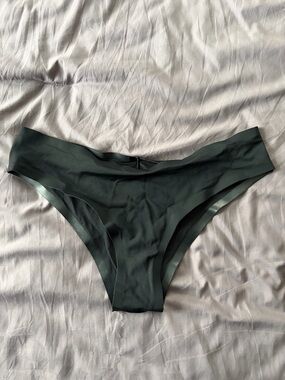 Onewith Black Swimwear bottoms size medium